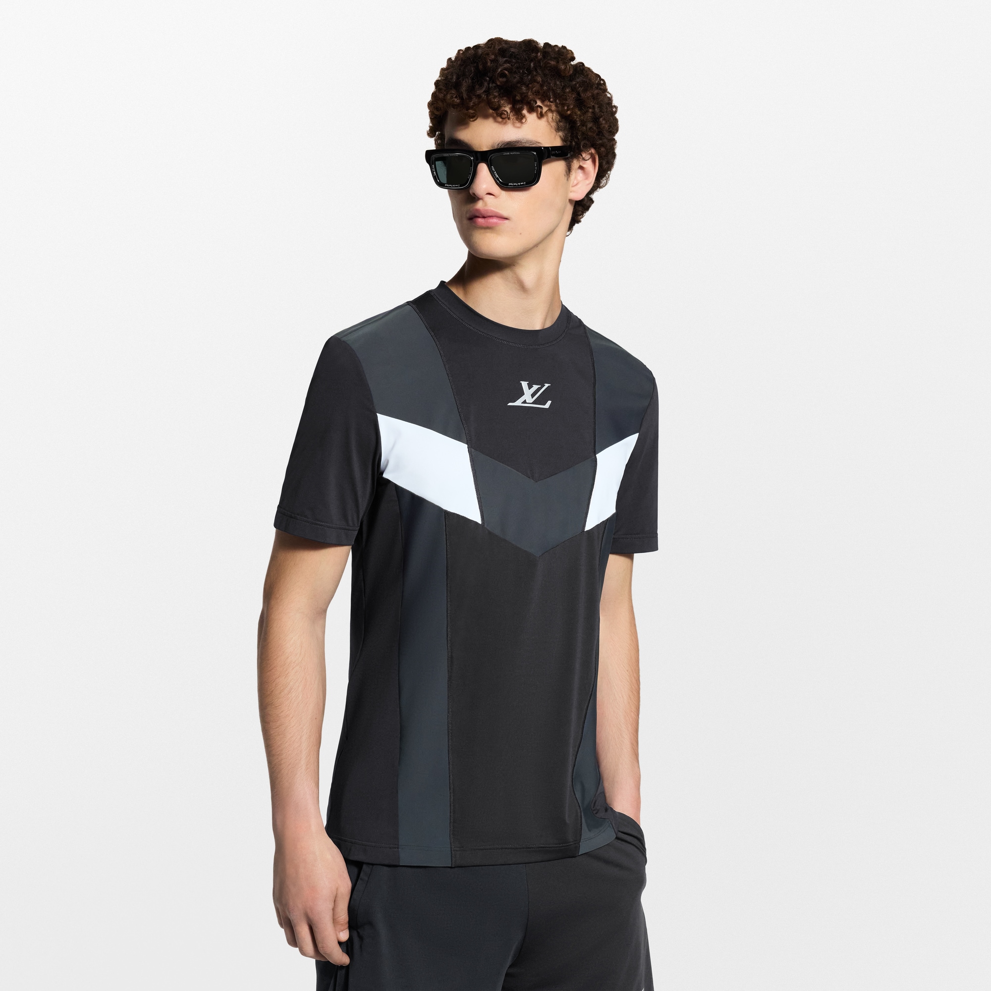 ルイヴィトンTシャツ パリ直営店【Louis Vuitton】グラディエントコットンTシャツ (Louis